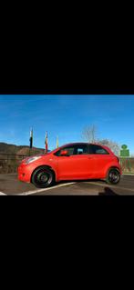 TOYOTA YARiS + Carpass et nouvelle demande immatriculation, Autos, Toyota, Achat, Boîte manuelle, Noir, Particulier