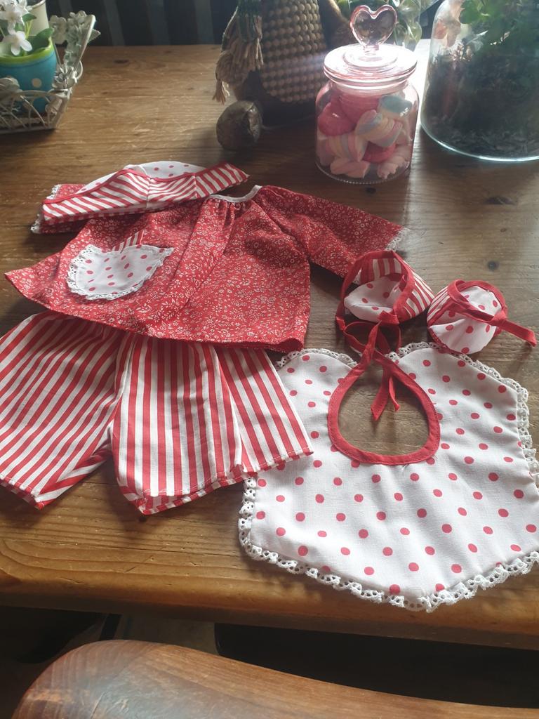 Volledig setje voor pop van 50 a 60 cm, Verzamelen, Ophalen of Verzenden, Pop