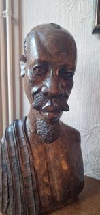 Statue africaine en bois, Enlèvement