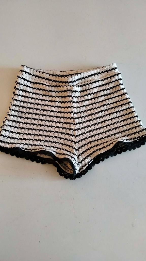 short court pour fille H & M taille 134, Enfants & Bébés, Vêtements enfant | Taille 134, Pantalon, Enlèvement ou Envoi, H&M, Comme neuf