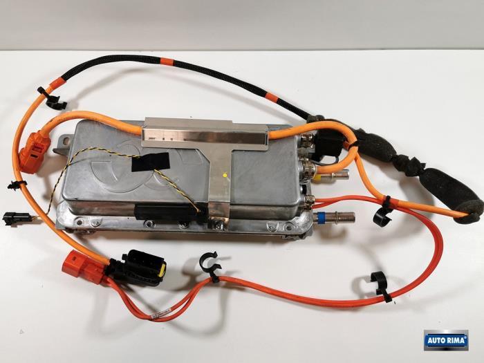 Chargeur de batterie d'un Volvo V60, Autos : Pièces & Accessoires, Électronique & Câbles, Volvo, Utilisé, 3 mois de garantie, Enlèvement ou Envoi