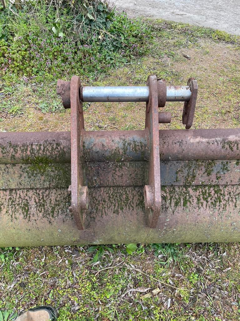 Graafbak retrobak niveleerbak, Ophalen