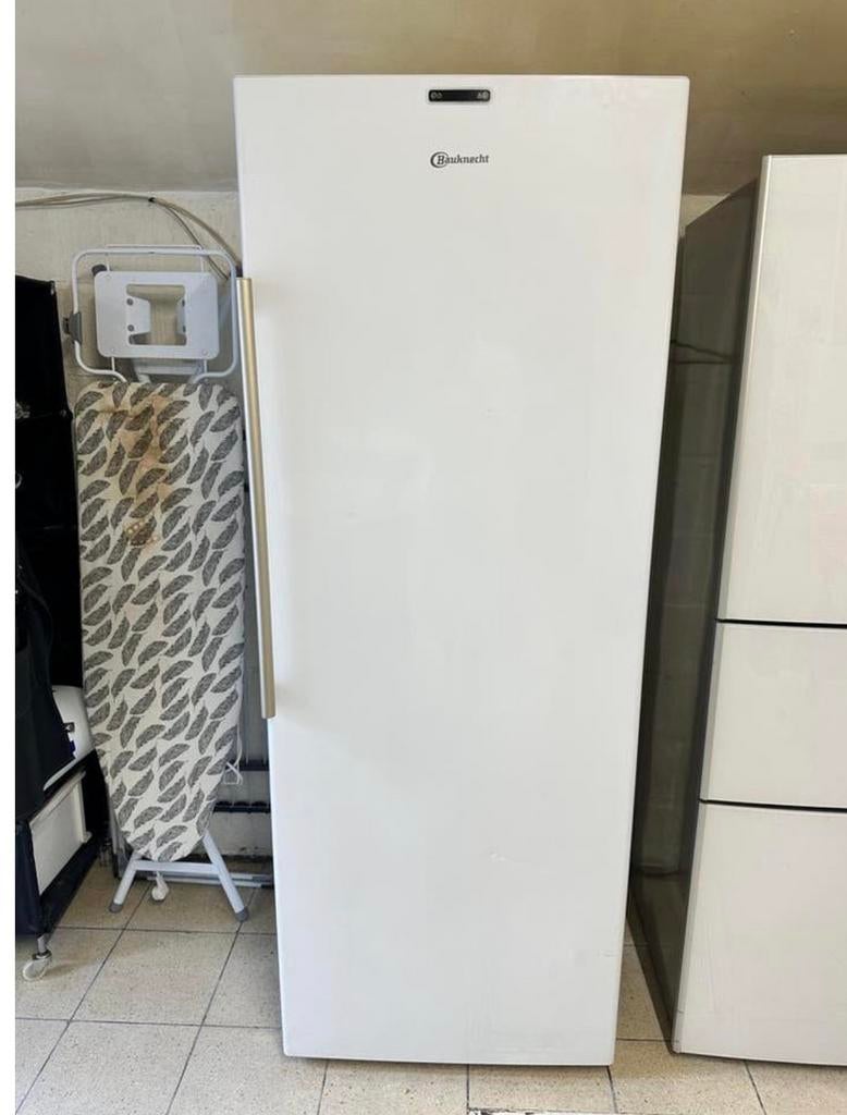 Defecte Bauknecht diepvries CV79HEU A+++, 160 cm of meer, Niet werkend, Vrijstaand, Ophalen