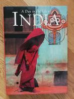 livre d'art UN JOUR DANS LA VIE DE L'INDE - Collins- anglais, Livres, Récits de voyage, Enlèvement ou Envoi, Comme neuf, Collins