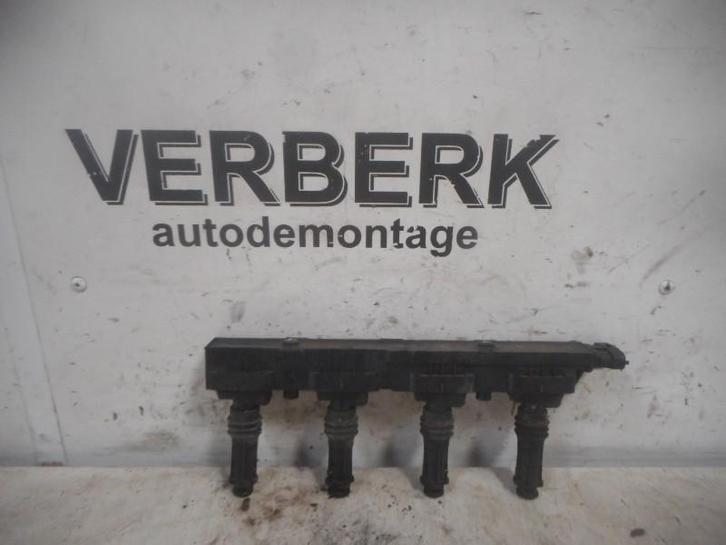 BOBINE GALERIJ Opel Corsa B (73 / 78 / 79) (0221503015), Auto-onderdelen, Motor en Toebehoren, Opel, Gebruikt