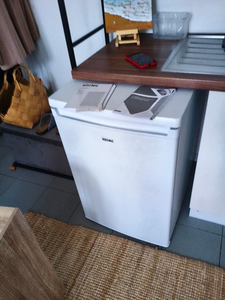 Tafelkoelkast, Elektronische apparatuur, Koelkasten en IJskasten, Gebruikt, Met vriesvak, 75 tot 100 liter, Ophalen