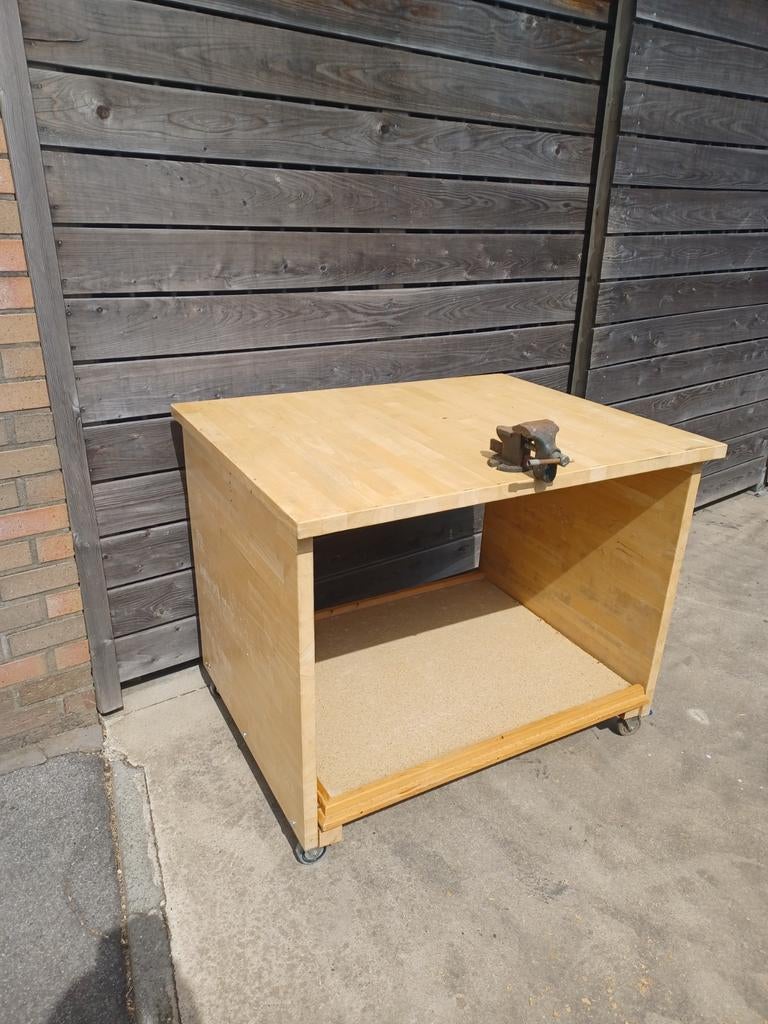 Werkbank/werktafel opstopwielen bankschroef legplank onder, Enlèvement, Étau