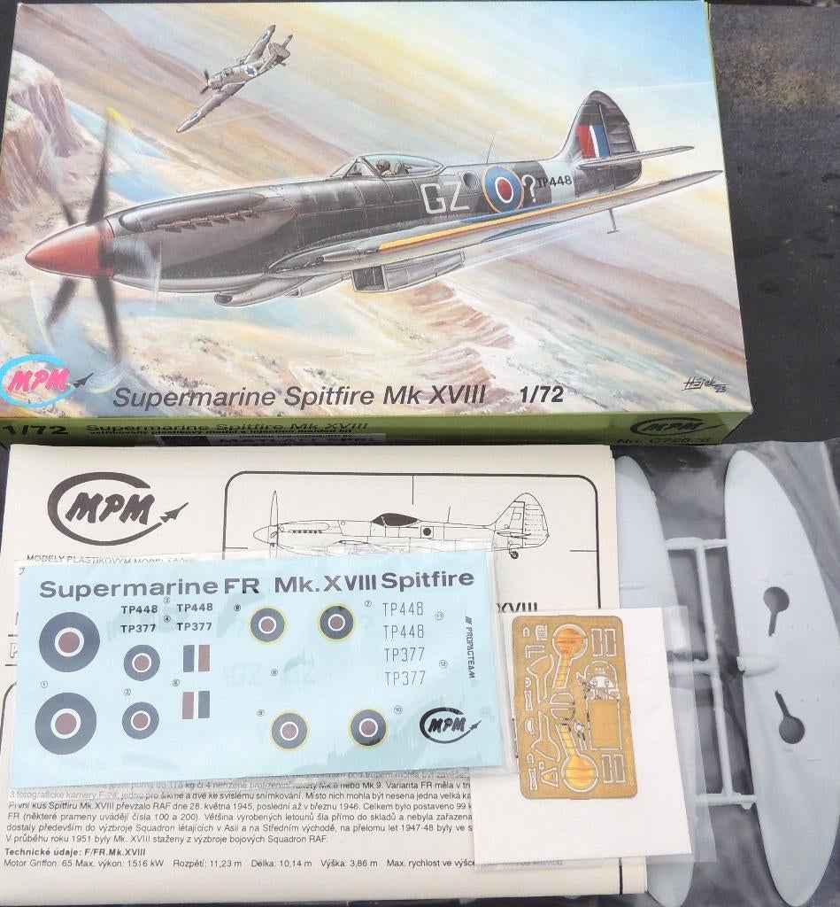 Spitfire MkXVIII MPM avec photo-découpes 1/72 Neuf ss cello, Verzenden, Nieuw, 1:72 tot 1:144, Vliegtuig