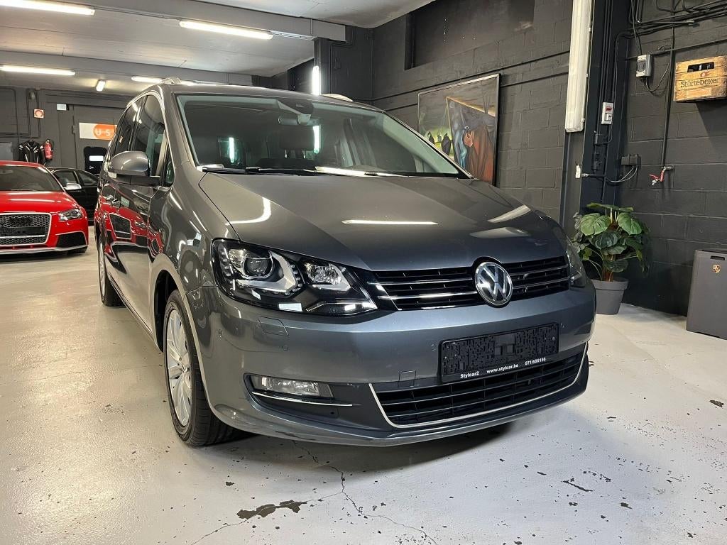 VW SHARAN **HIGHLINE** 7PL** BOITE AUTO** 12MOIS DE GARANTIE, Autos, Argent ou Gris, Entreprise, 7 places, Noir