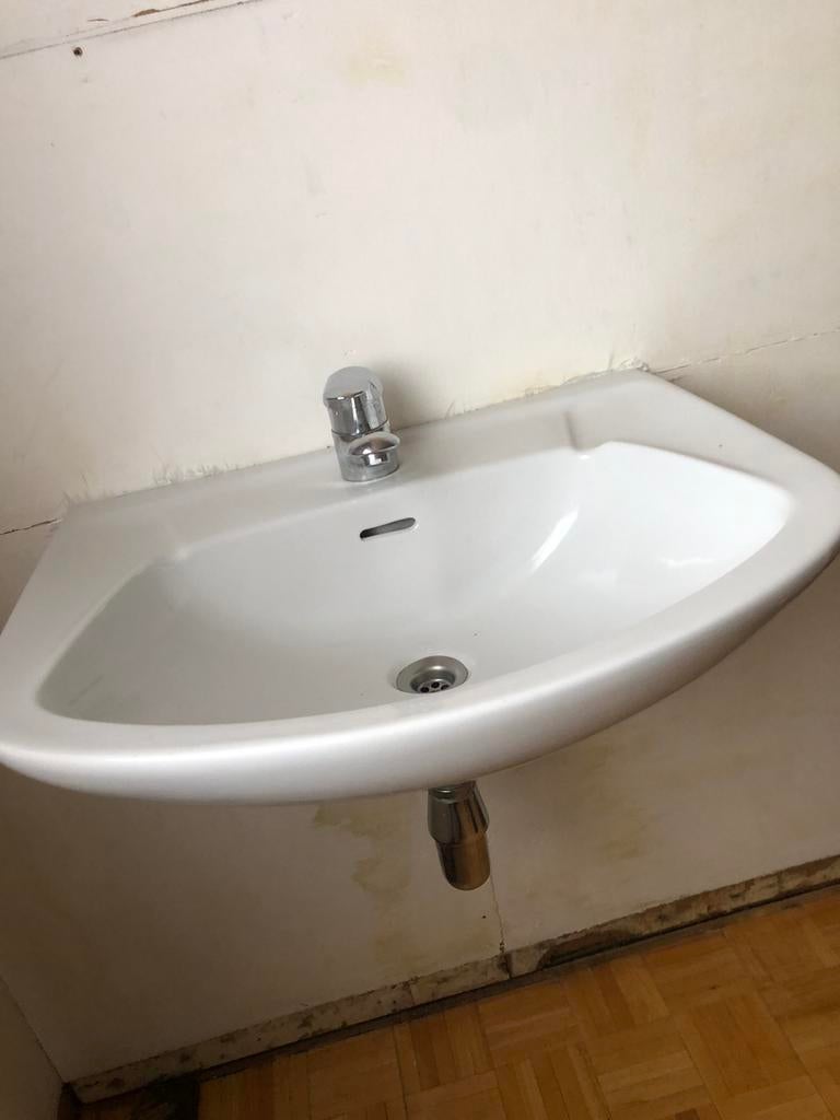 Évier de sdb complet avec mitigeur, flexible et siphon, 25 à 50 cm, Lavabo ou Évier, Enlèvement, Utilisé