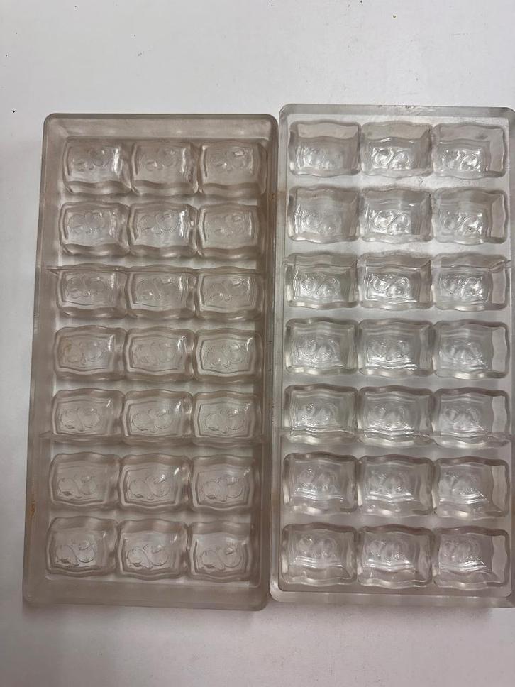 Moules à chocolat - Chocolate World Divers, Hobby & Loisirs créatifs, Confection de Gâteaux & Cupcakes, Utilisé, Autres types