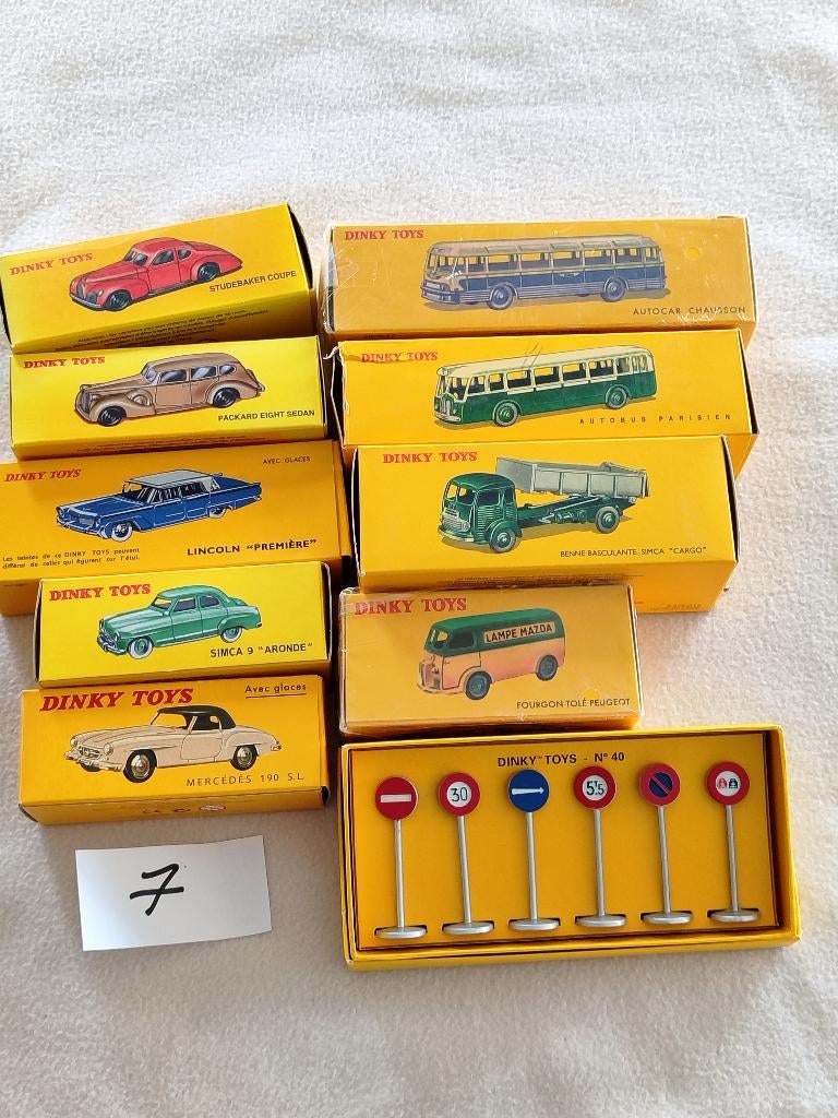 Dinky ATLAS _ Lot 7 _ 10 stuks _ volledige partij = 85,00€., Hobby en Vrije tijd, Modelauto's | 1:43, Ophalen of Verzenden, Zo goed als nieuw