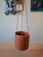 Hangende bloempot, Ophalen