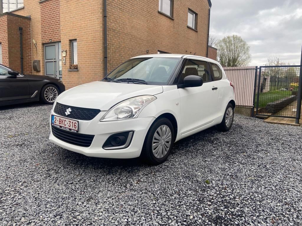 Suzuki swift 1200 cc euro 6b impeccable, Auto's, Suzuki, Voorwielaandrijving, Stof, Euro 6, 4 cilinders