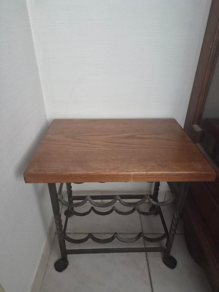 Casier à vin en parfait état, Enlèvement