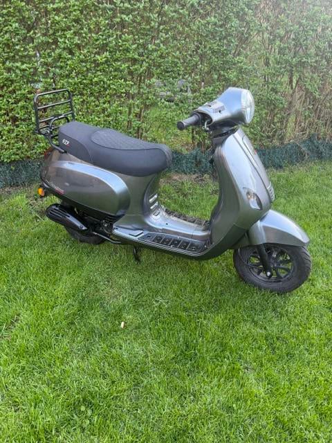 Gts Toscana, Fietsen en Brommers, Snorfietsen en Snorscooters, Ophalen, Zo goed als nieuw