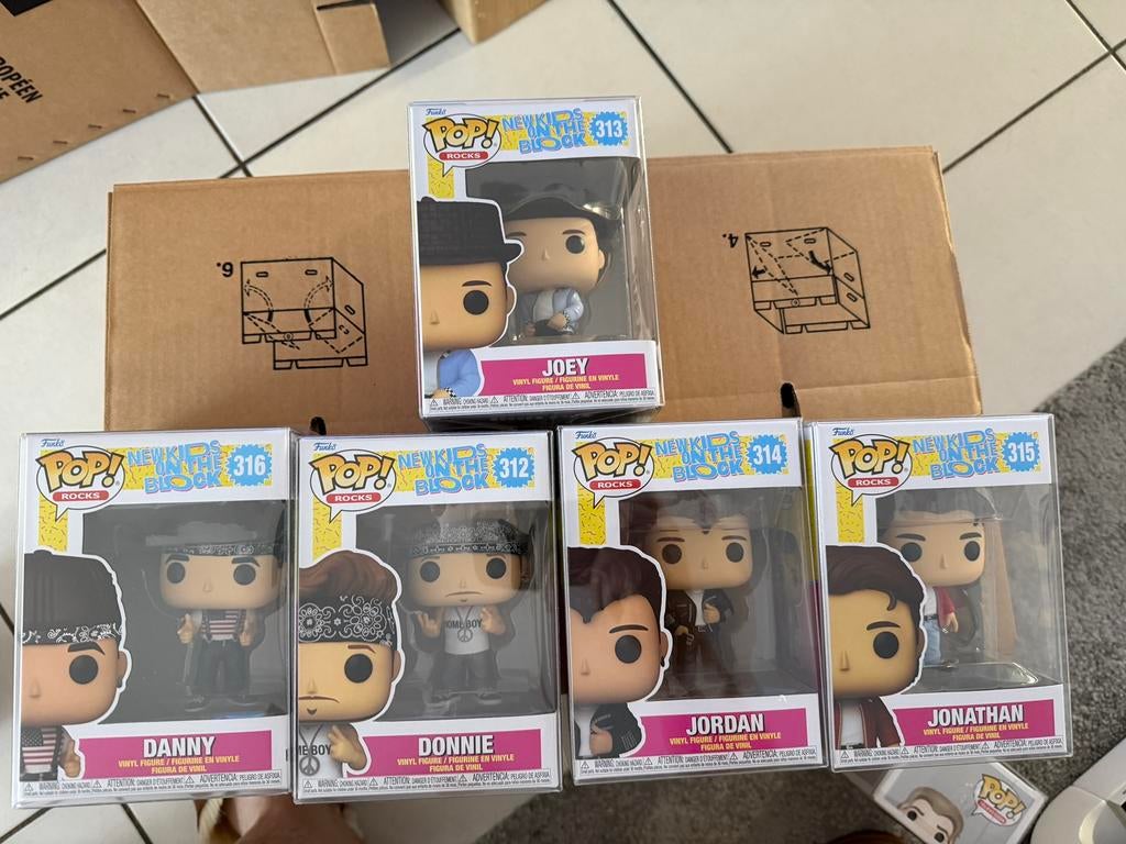 Funko Pop des new kids on the block tous avec protection, Enlèvement, Comme neuf