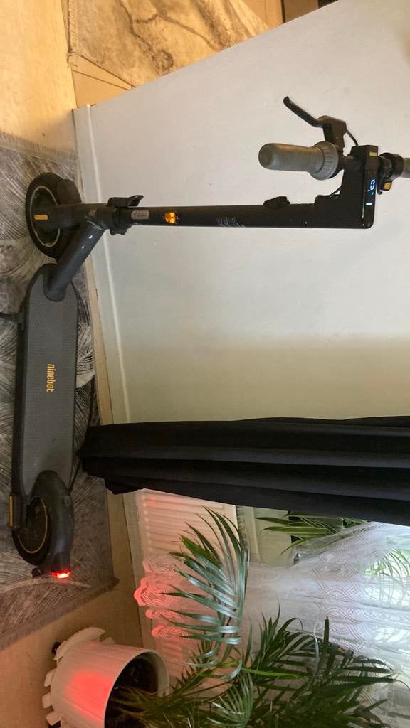 Ninebot g30e 2, Vélos & Vélomoteurs, Trottinettes, Comme neuf, Enlèvement ou Envoi