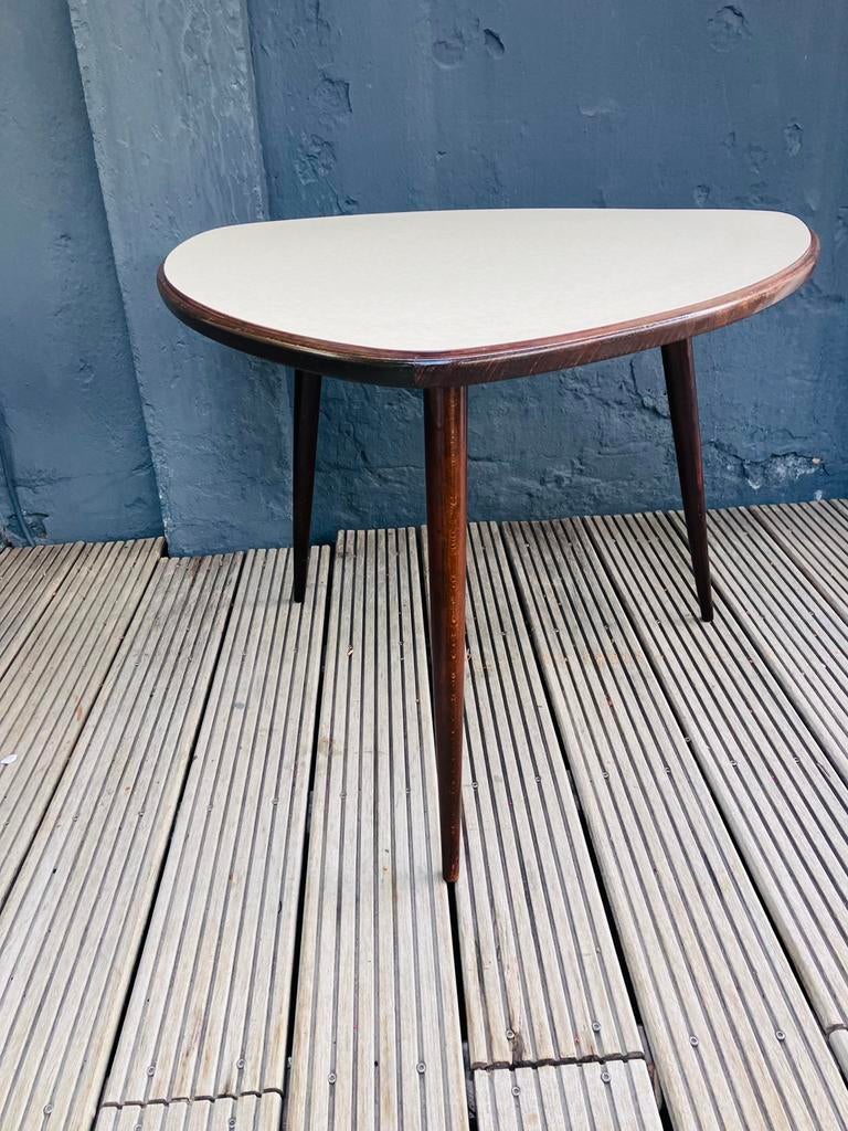 Prachtige vintage bijzettafel / salontafel jaren vijftig, Huis en Inrichting, Vintage, Zo goed als nieuw, 75 cm of meer, Overige vormen