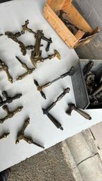 Loquets anciens (voir photos), Bricolage & Construction, Enlèvement, Comme neuf, Bois