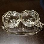 Schaaltje met melkkannetje en suikerpotje, Ophalen