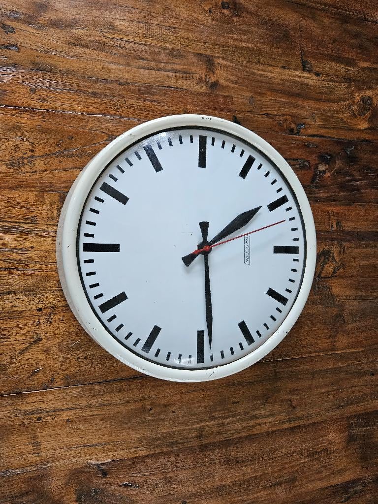 Oude schoolklok, Merk Van Doorn, Doorsnede 33 cm,, Ophalen