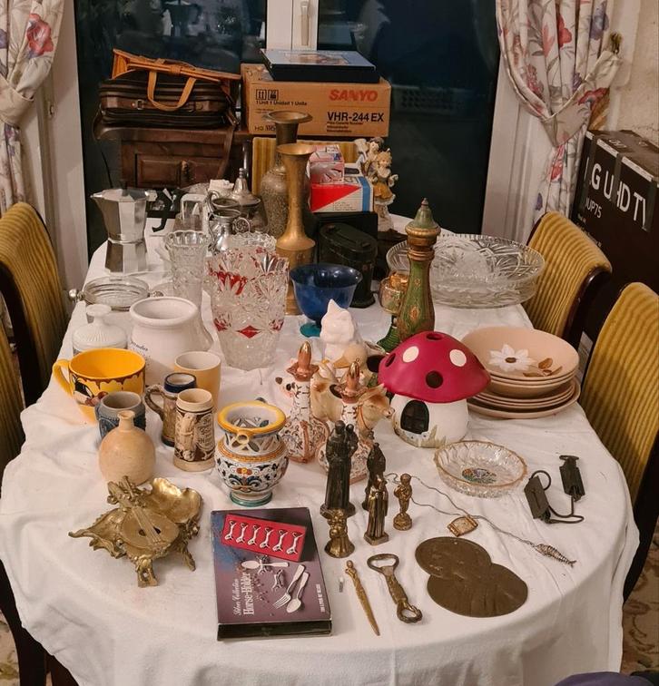 Tout ce qui reste dans la maison pour 400euro +.., Antiek en Kunst, Antiek | Overige Antiek, Ophalen