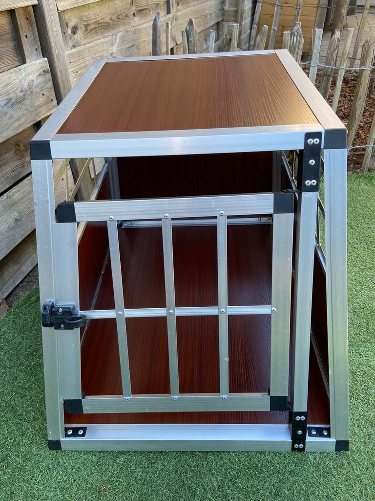 Autobench voor hond of kat uit aluminium., Ophalen, Gebruikt, Minder dan 75 cm, Minder dan 65 cm