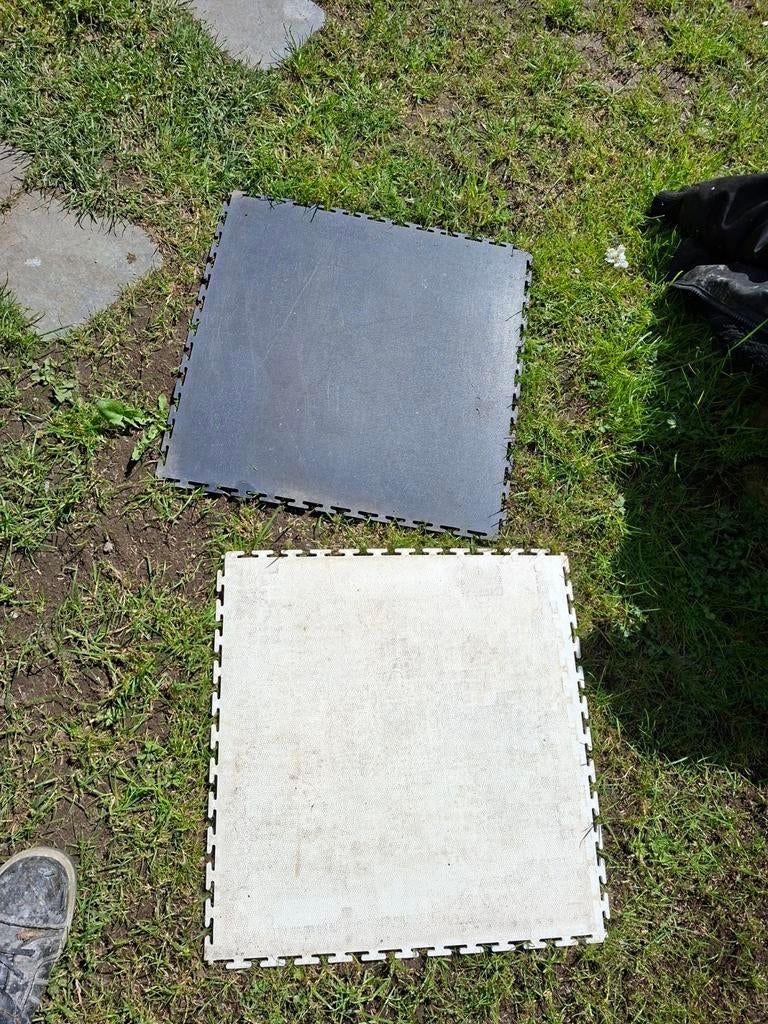 GARAGEVLOER Dambord PVC vloer wit-donkergrijs ca 12m2, Bricolage & Construction, Planches & Dalles, Enlèvement