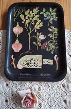 Klein Fins dienblaadje met botanische afbeeldingen, Overige materialen, Gebruikt, -, -