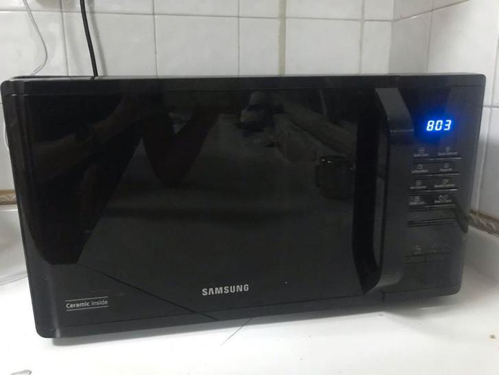 zogoed als nieuwe samsung microgolf,,paar keren gebruikt!!!, Elektronische apparatuur, Microgolfovens, Zo goed als nieuw, Vrijstaand