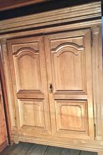 Antieke vol eiken 2 deurs kleer/linnenkast, Ophalen