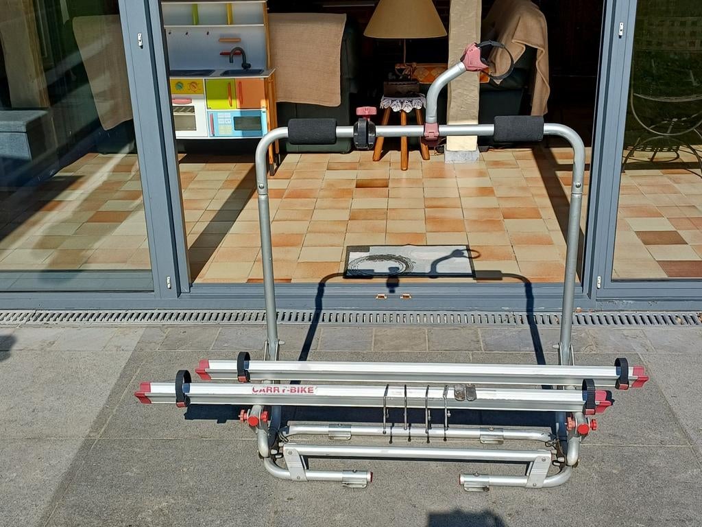 Fietsendrager voor caravan, Ophalen