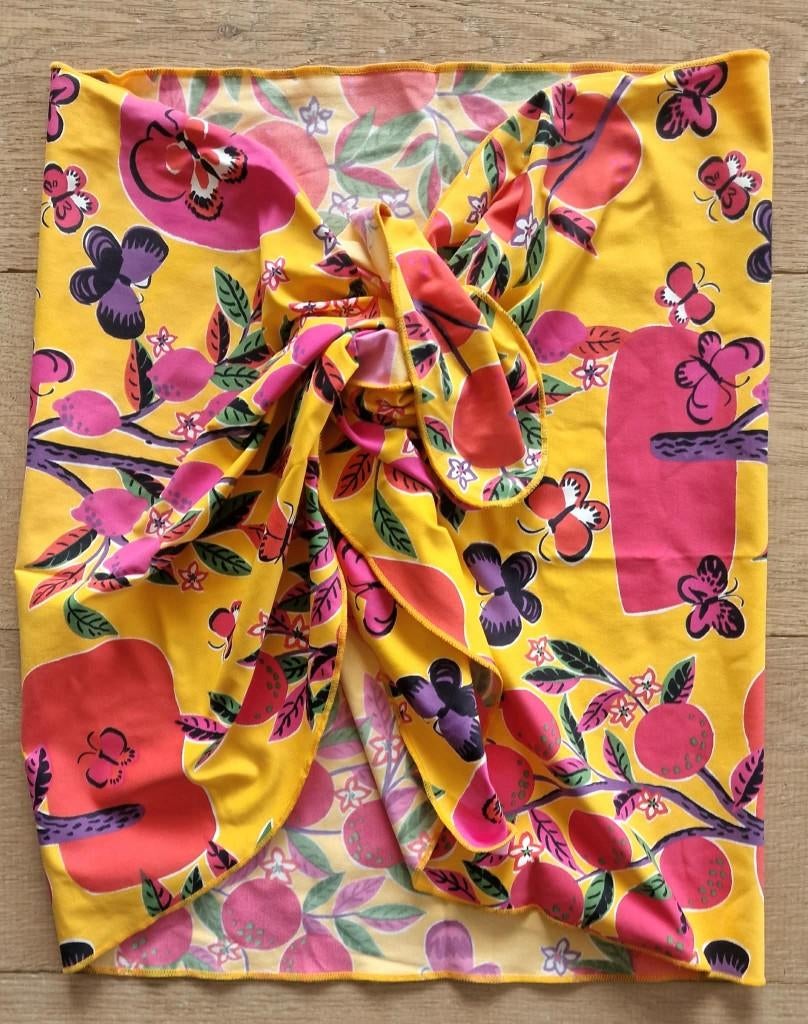 Pareo Banana Moon, Kleding | Dames, Badmode en Zwemkleding, Overige typen, Ophalen of Verzenden, Zo goed als nieuw, Geel
