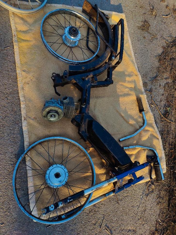 Peugeot 103 brommer, Fietsen en Brommers, Brommers | Peugeot, Gebruikt, Overige modellen, Klasse A (25 km/u), Ophalen