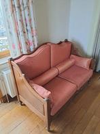 Canapé vintage structure en bois et revêtement tissu rouge, Maison & Meubles, Banc droit, Comme neuf, Enlèvement, Tissus