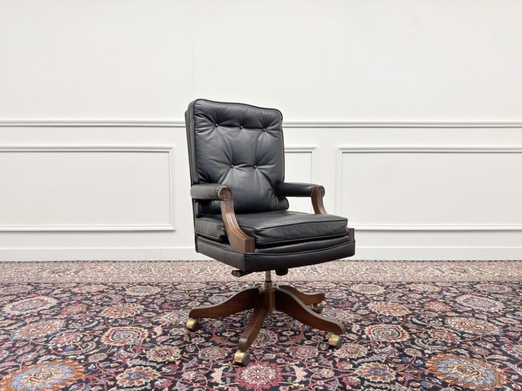 Klassiek Engels Chesterfield Bureaustoel, Antiek en Kunst, Ophalen