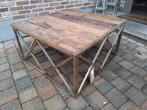 salontafel staal en oud hout 80x80 cm, Huis en Inrichting, Ophalen, Zo goed als nieuw