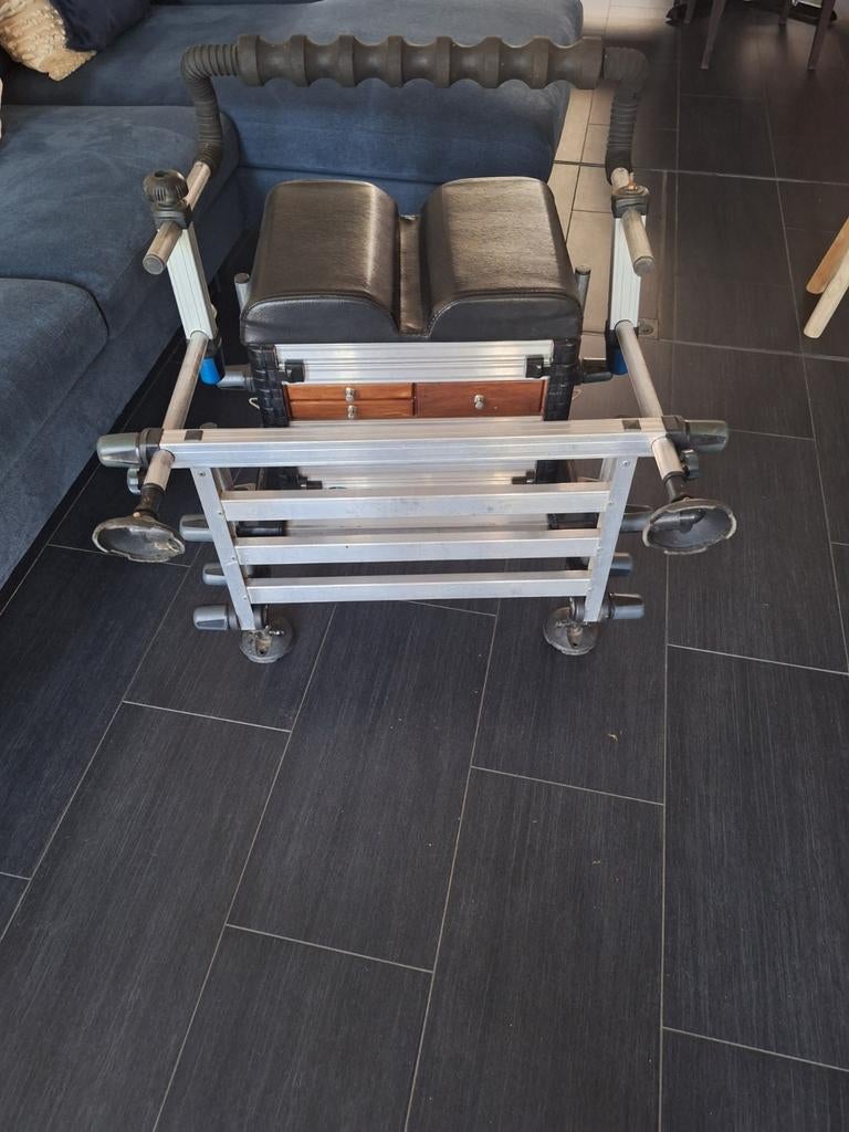 Rive d 25, Sports nautiques & Bateaux, Pêche à la ligne | Poissons blancs, Enlèvement