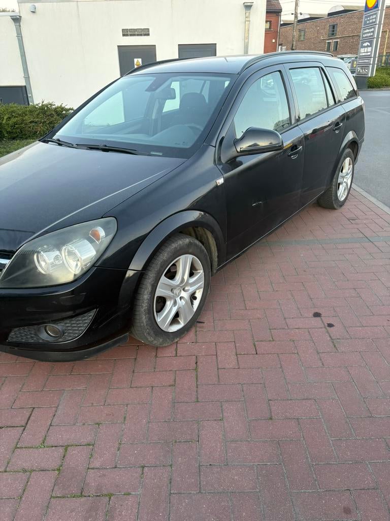 Opel astra 1.7dti diesel pret à immatriculer avec carpass, Achat, Boîte manuelle, Noir, 5 portes