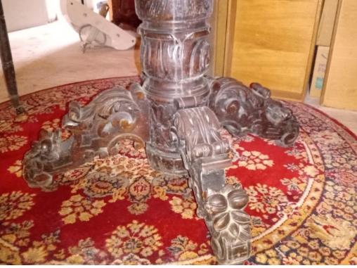 Antieke tafel, Enlèvement