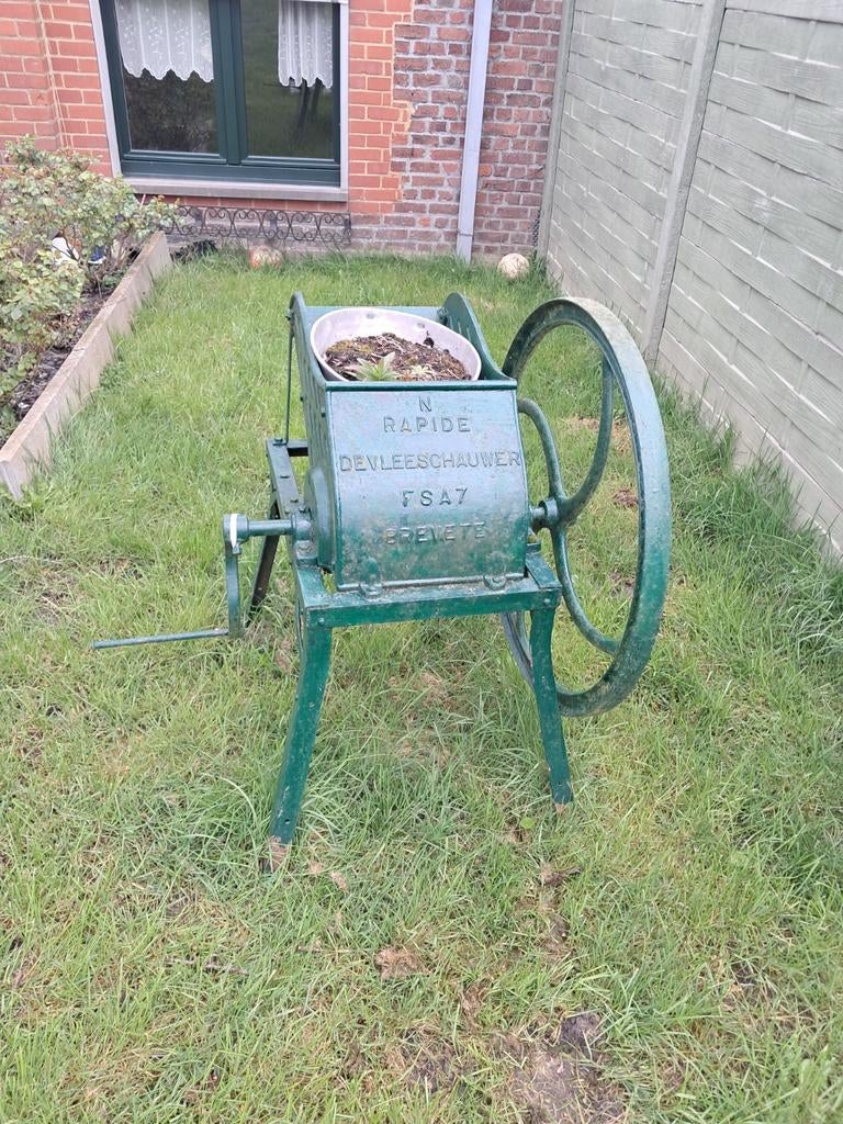 2 Arracheuse de betterave ancienne, Ophalen