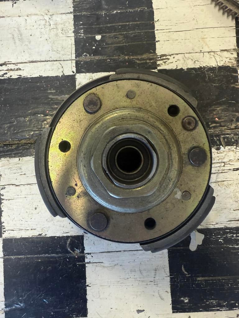 Piaggio Origineel Malossi Veer Koppeling 125cc, Vélos & Vélomoteurs, Pièces de cyclomoteur | Scooters, Enlèvement ou Envoi, Comme neuf