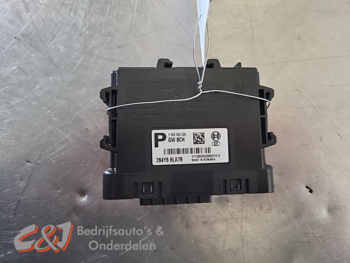 Module Gateway d'un Renault Trafic, Renault, -, 3 mois de garantie, Utilisé