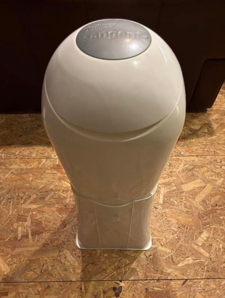 Poubelle à langes Tommee Tippee Sangenic — Bon état, Enlèvement, Comme neuf