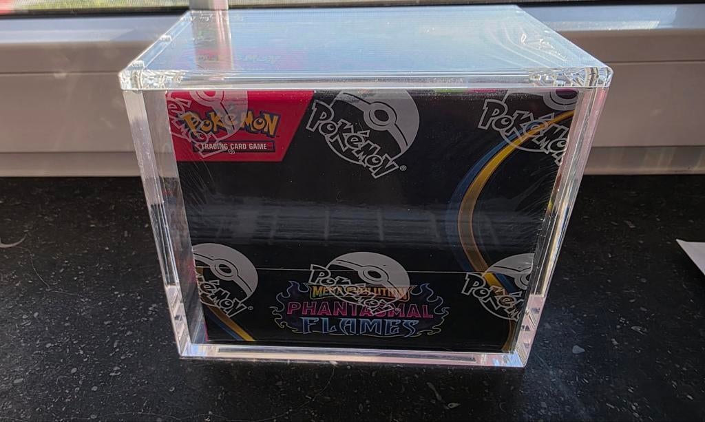 Phantasmal Flames Booster Box, Enlèvement