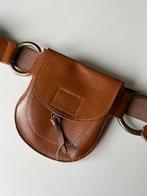 Heuptasje aan riem - bruin leder, Handtassen en Accessoires, Tassen | Damestassen, Ophalen of Verzenden, Nieuw, Bruin, Overige typen