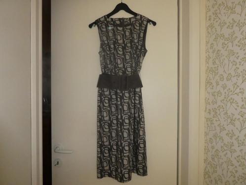 Jurk maat 40, Kleding | Dames, Jurken, Gedragen, Maat 38/40 (M), Grijs, Knielengte, Ophalen of Verzenden