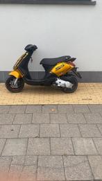 Zip iget a klasse, Fietsen en Brommers, Scooters | Piaggio, Ophalen, Zip, Klasse A (25 km/u), Zo goed als nieuw