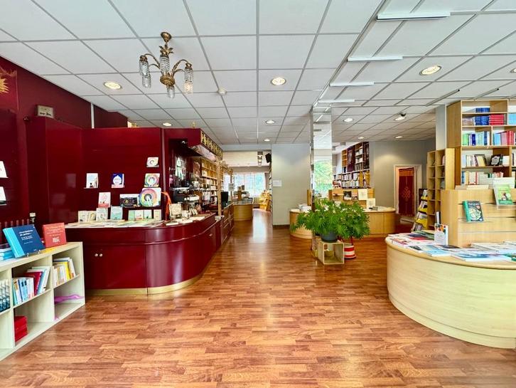 Bedrijf te koop, Immo, Huizen en Appartementen te koop, Brussel, tot 200 m², Benedenwoning